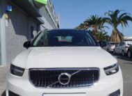 VOLVO XC40 T2