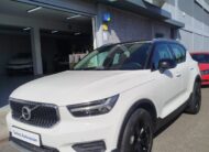 VOLVO XC40 T2