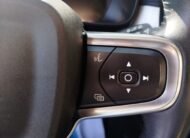 VOLVO XC40 T2