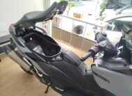 YAMAHA T-MAX 560