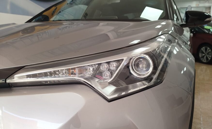 TOYOTA CHR ADVANCE