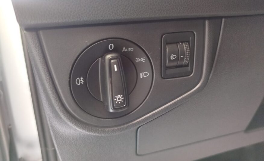 VOLKSWAGEN Polo 1.0 ADVANCE