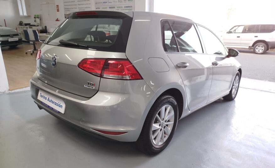 VOLKSWAGEN Golf 7