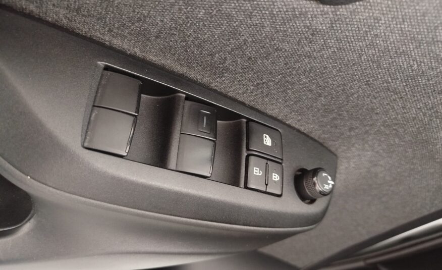 TOYOTA YARIS ACTIVE TECH