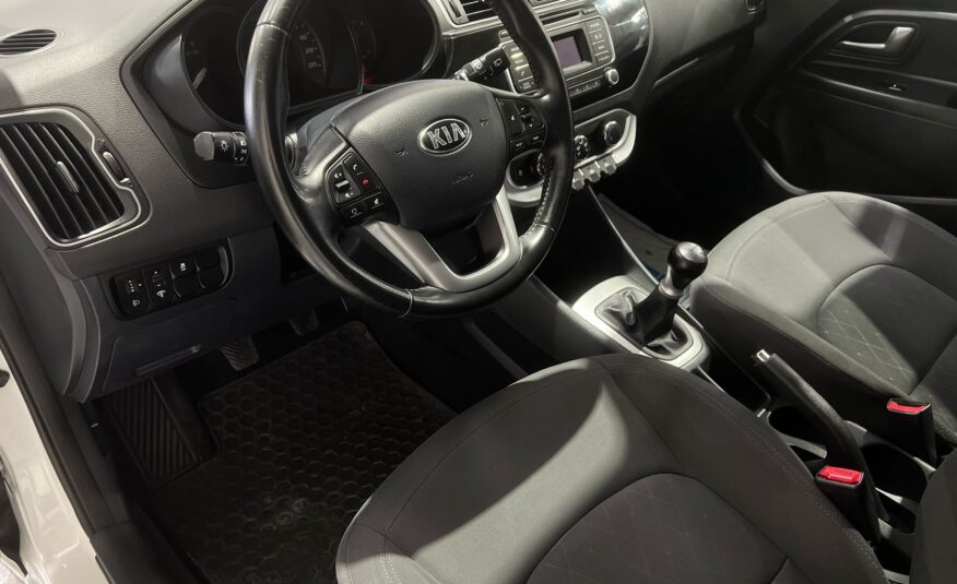 KIA RIO SPORT