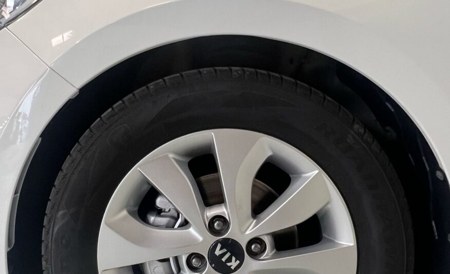 KIA RIO SPORT