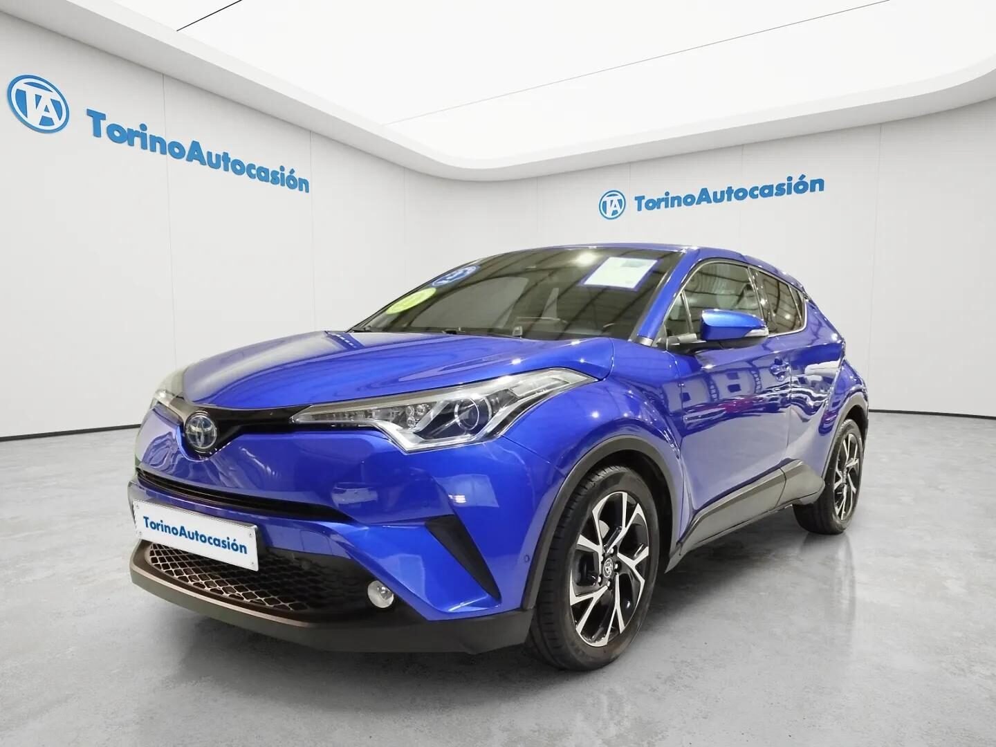 TOYOTA C-HR ADVANCE