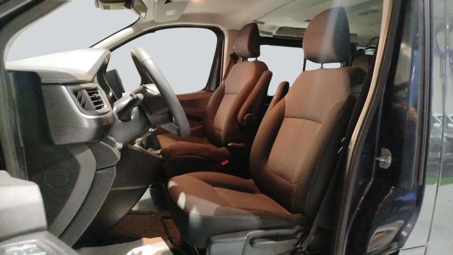 RENAULT TRAFIC COMBI