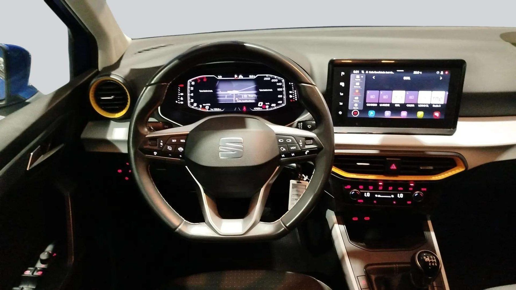 SEAT ARONA XPERIENCE