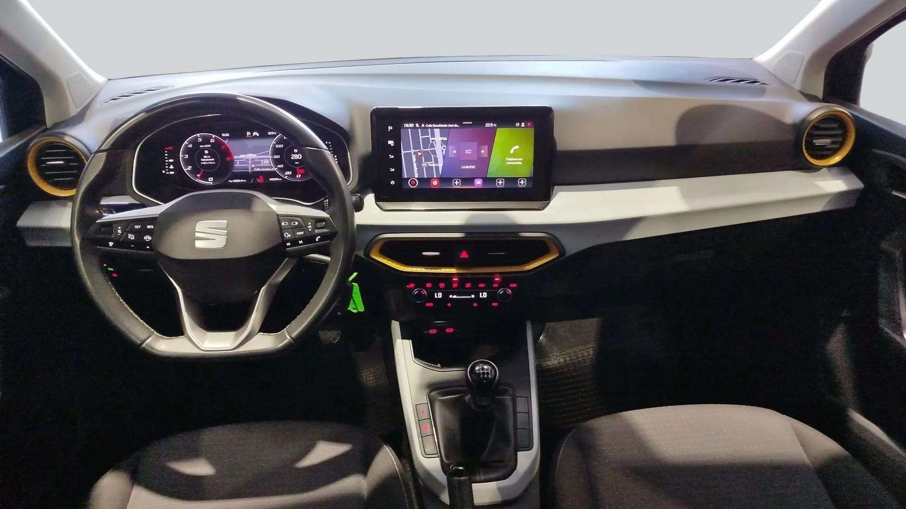 SEAT ARONA XPERIENCE