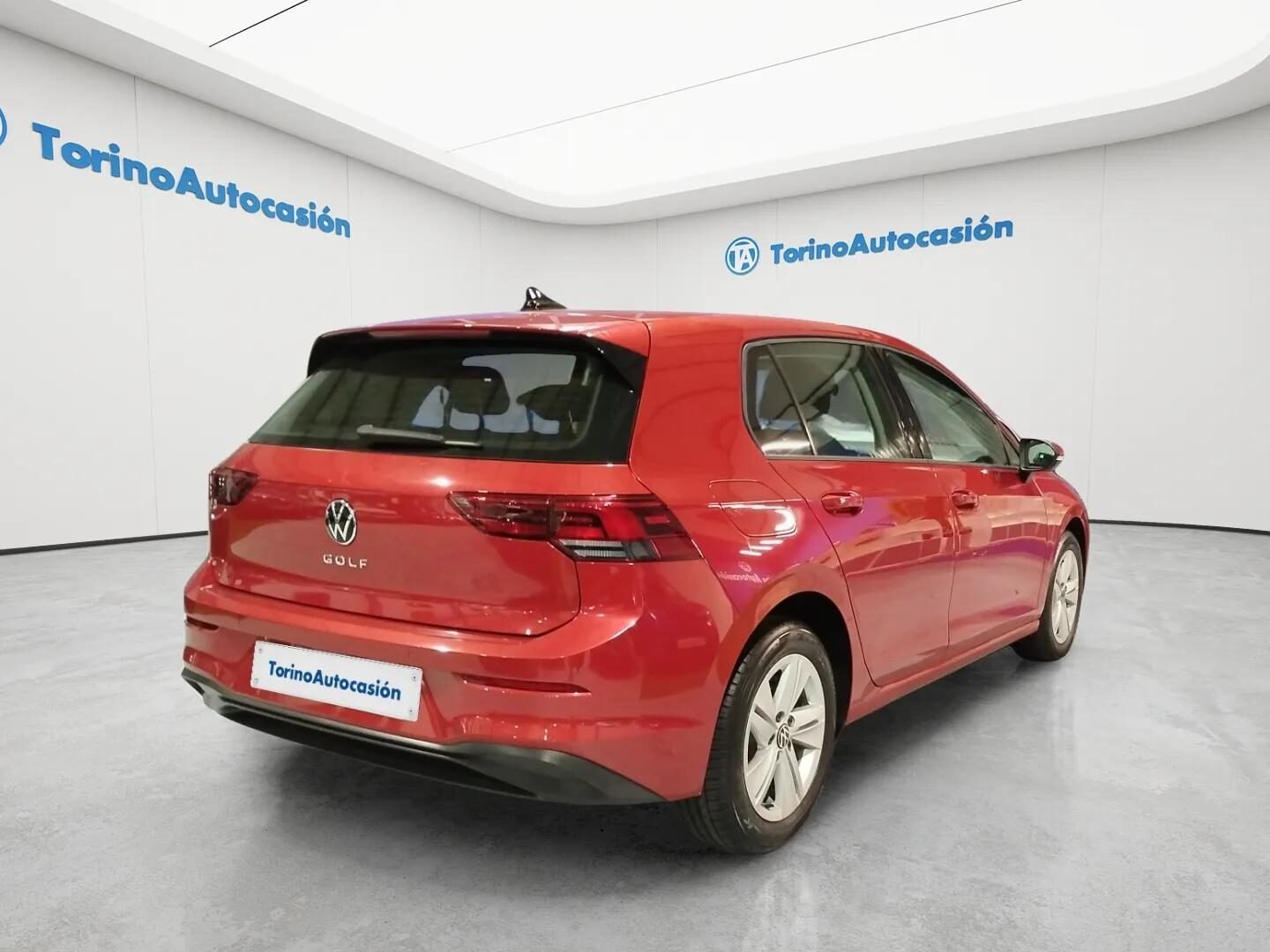 VOLKSWAGEN GOLF VIII ADVANCE PLUS