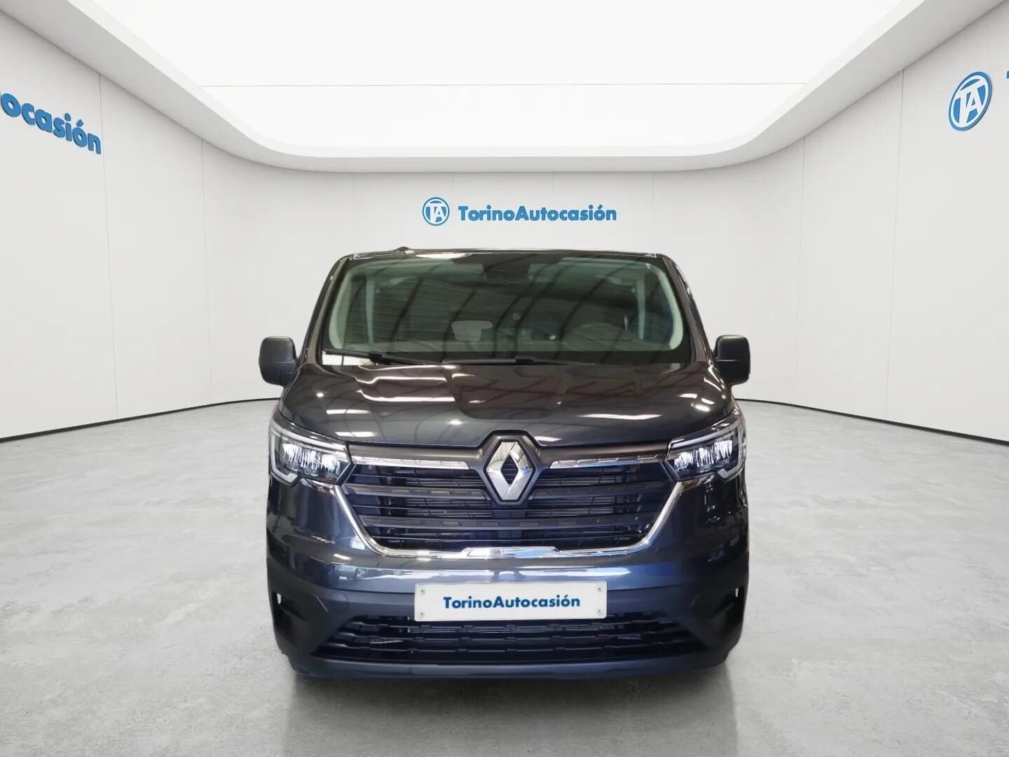 RENAULT TRAFIC AUTHENTIC LARGO ENERGY BLUE