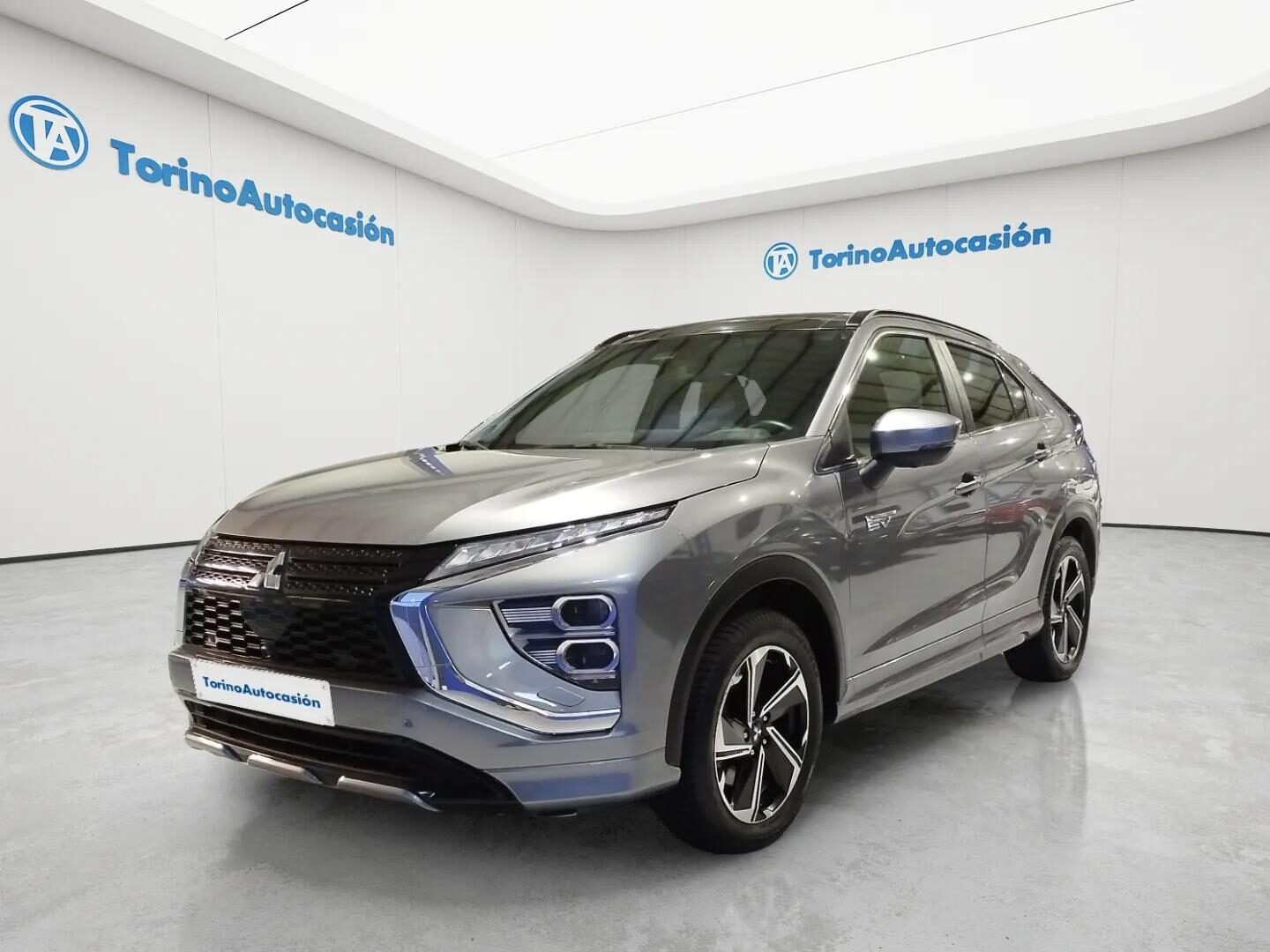 MITSUBISHI 2.4 PHEV Kaiteki Auto 4WD