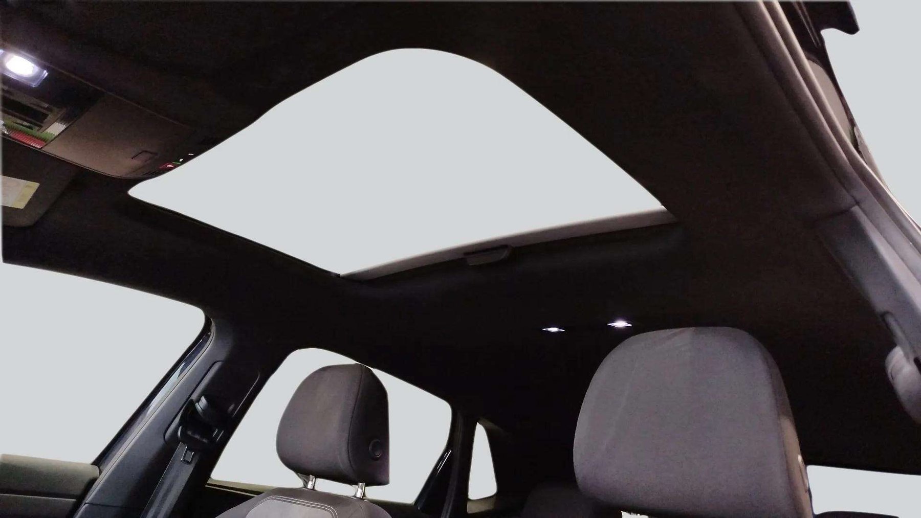 VOLKSWAGEN POLO RLINE DSG