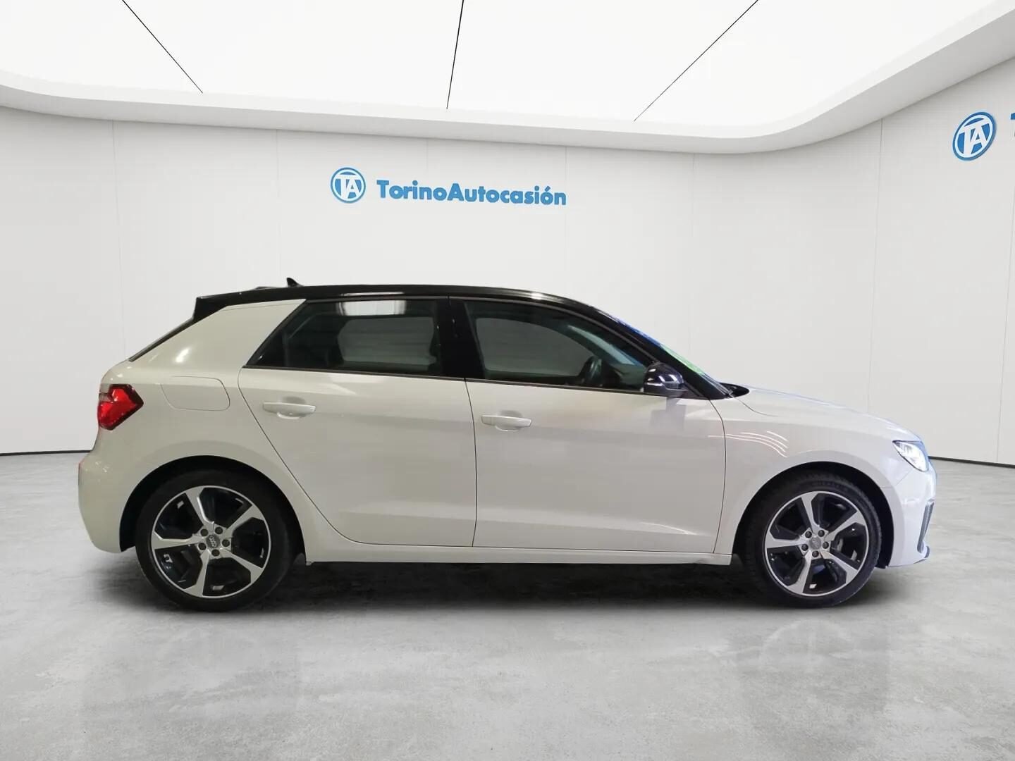 AUDI A1 SPORTBACK ADRENALIN 25 TFSI