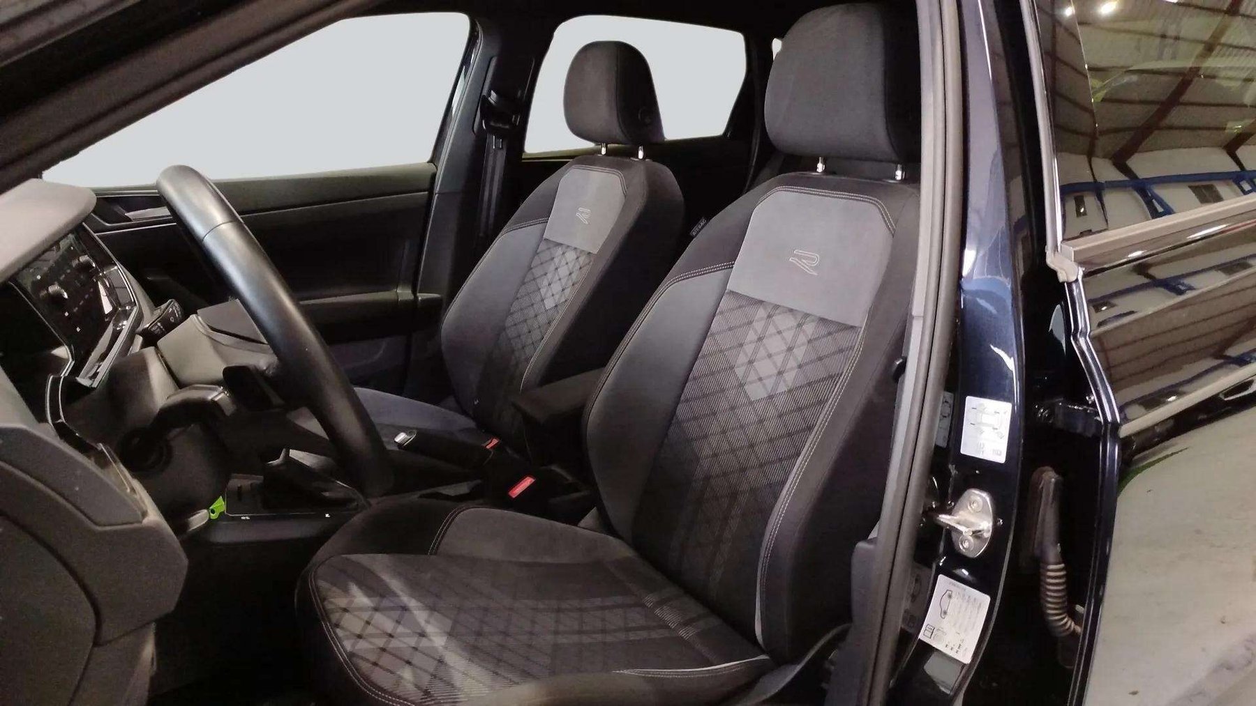 VOLKSWAGEN POLO RLINE DSG