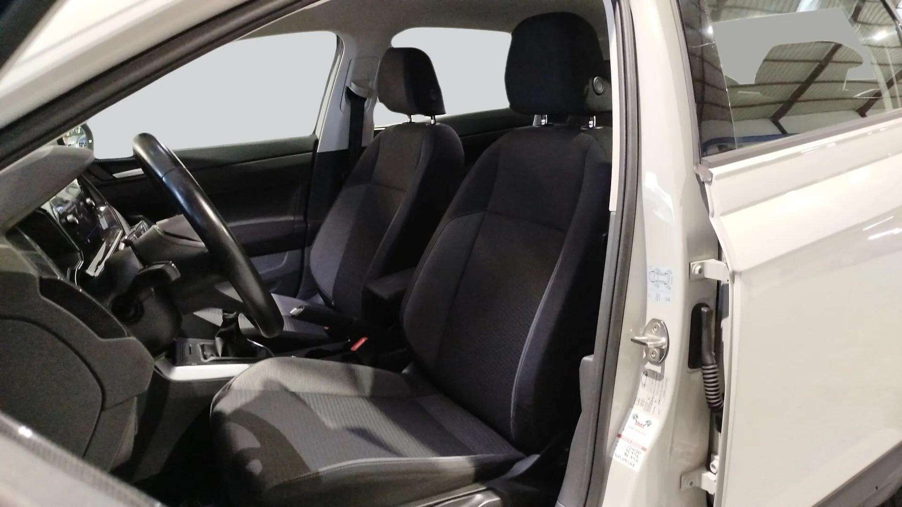 VOLKSWAGEN TAIGO ADVANCE