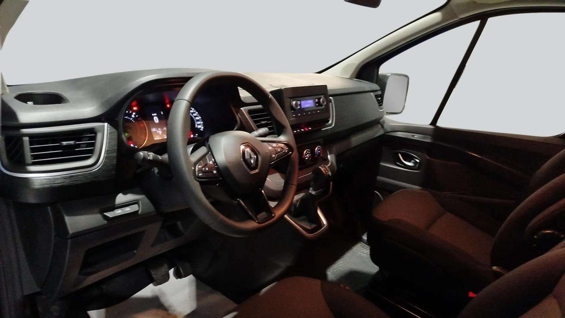 RENAULT TRAFIC COMBI