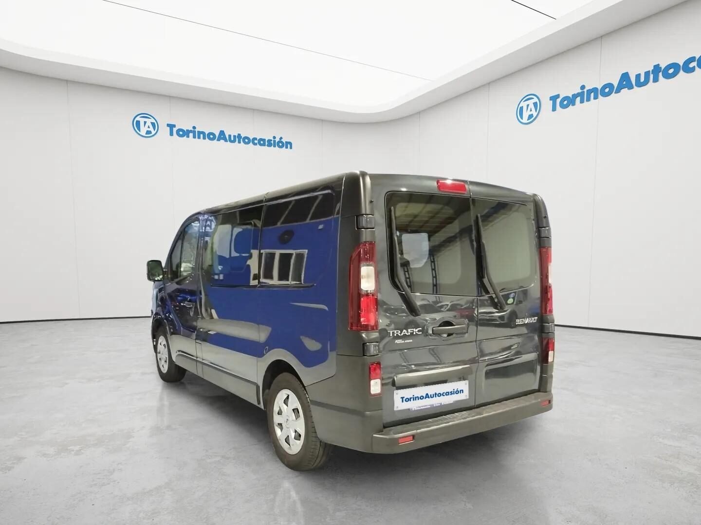 RENAULT TRAFIC COMBI