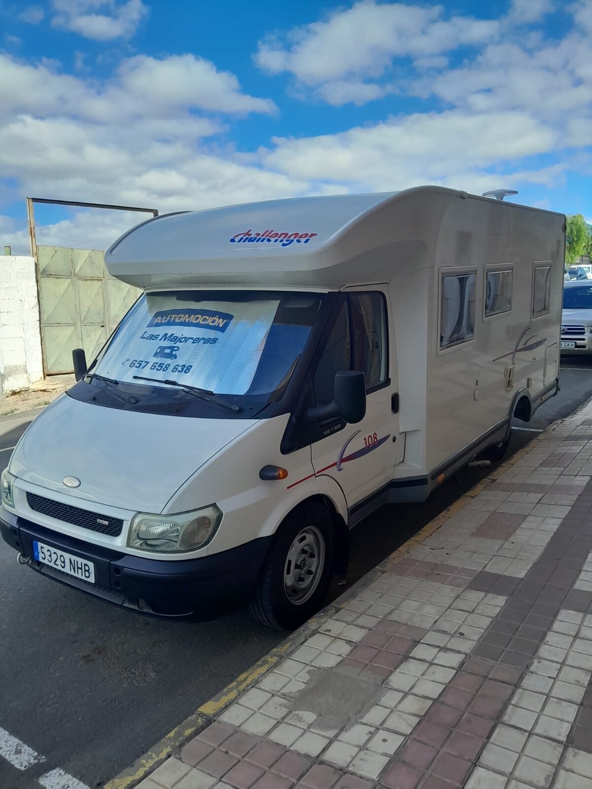 FORD TRANSIT CHALLENGER 