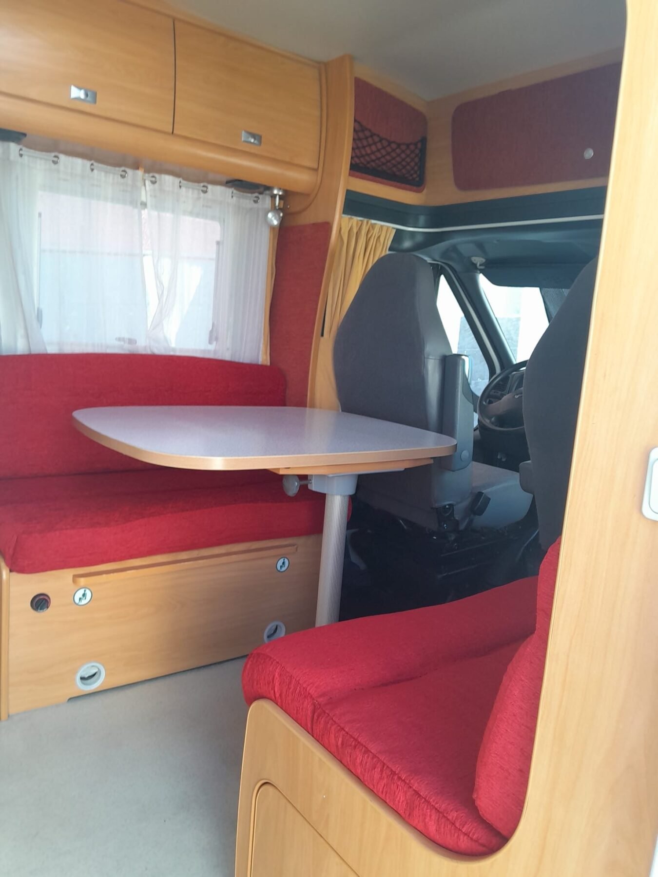 FORD TRANSIT CHALLENGER 