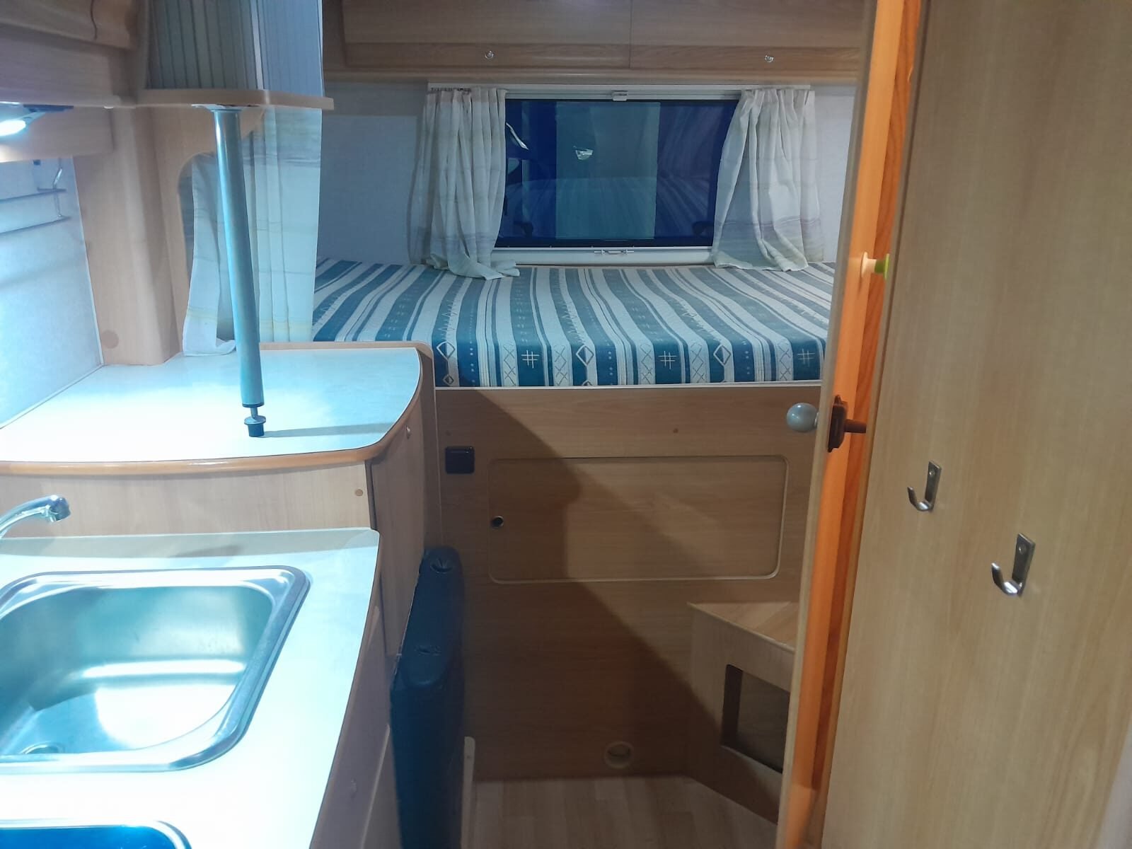 FORD TRANSIT ELNAGH 6 PLAZAS