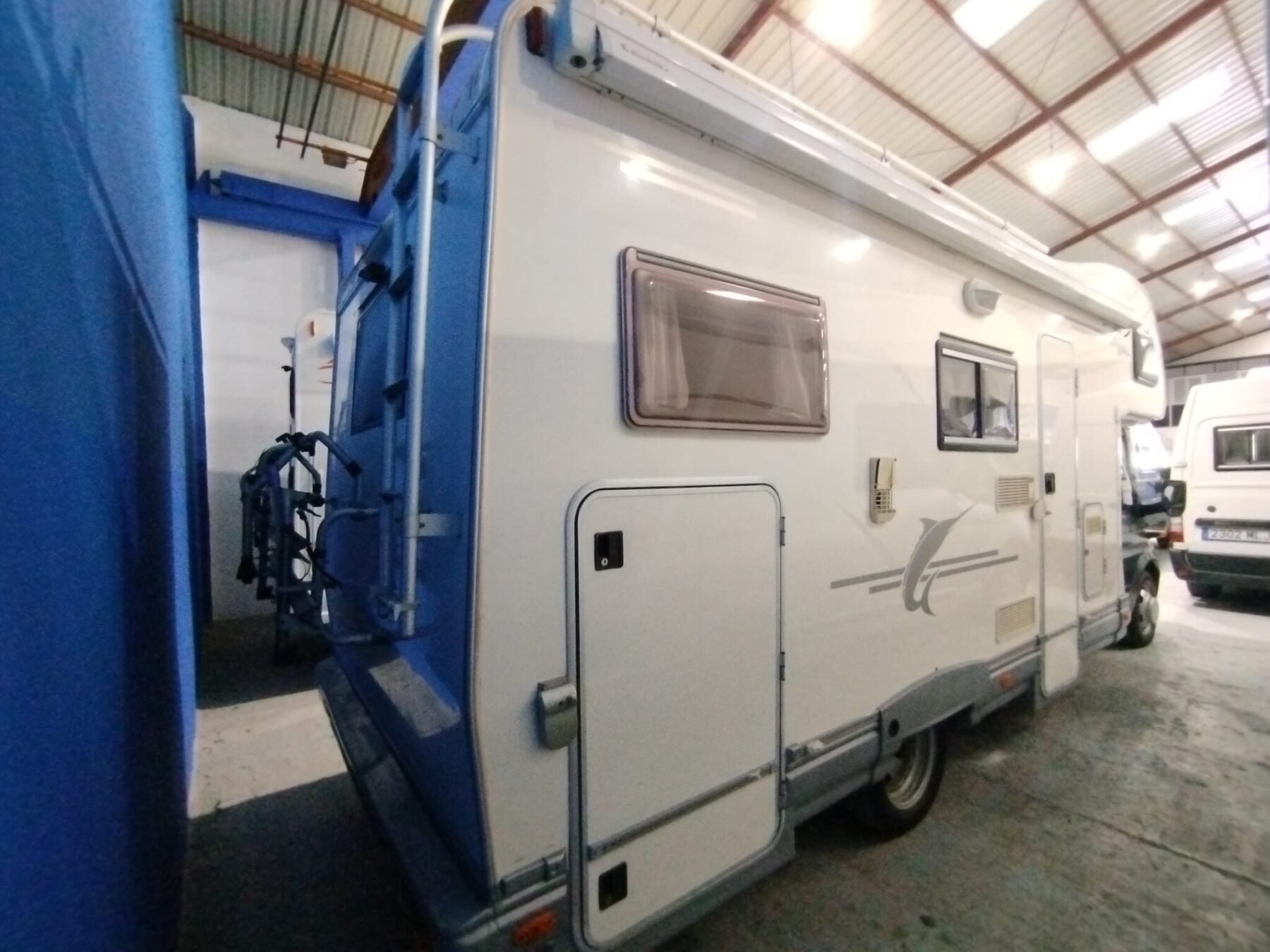 FORD TRANSIT ELNAGH 6 PLAZAS