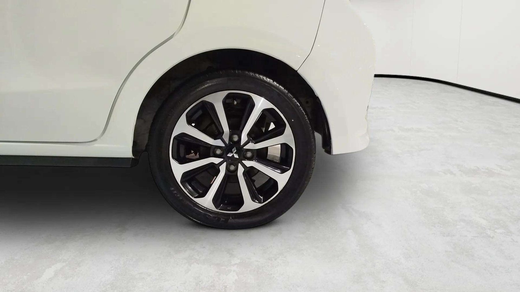 MITSUBISHI SPACE STAR SPORT