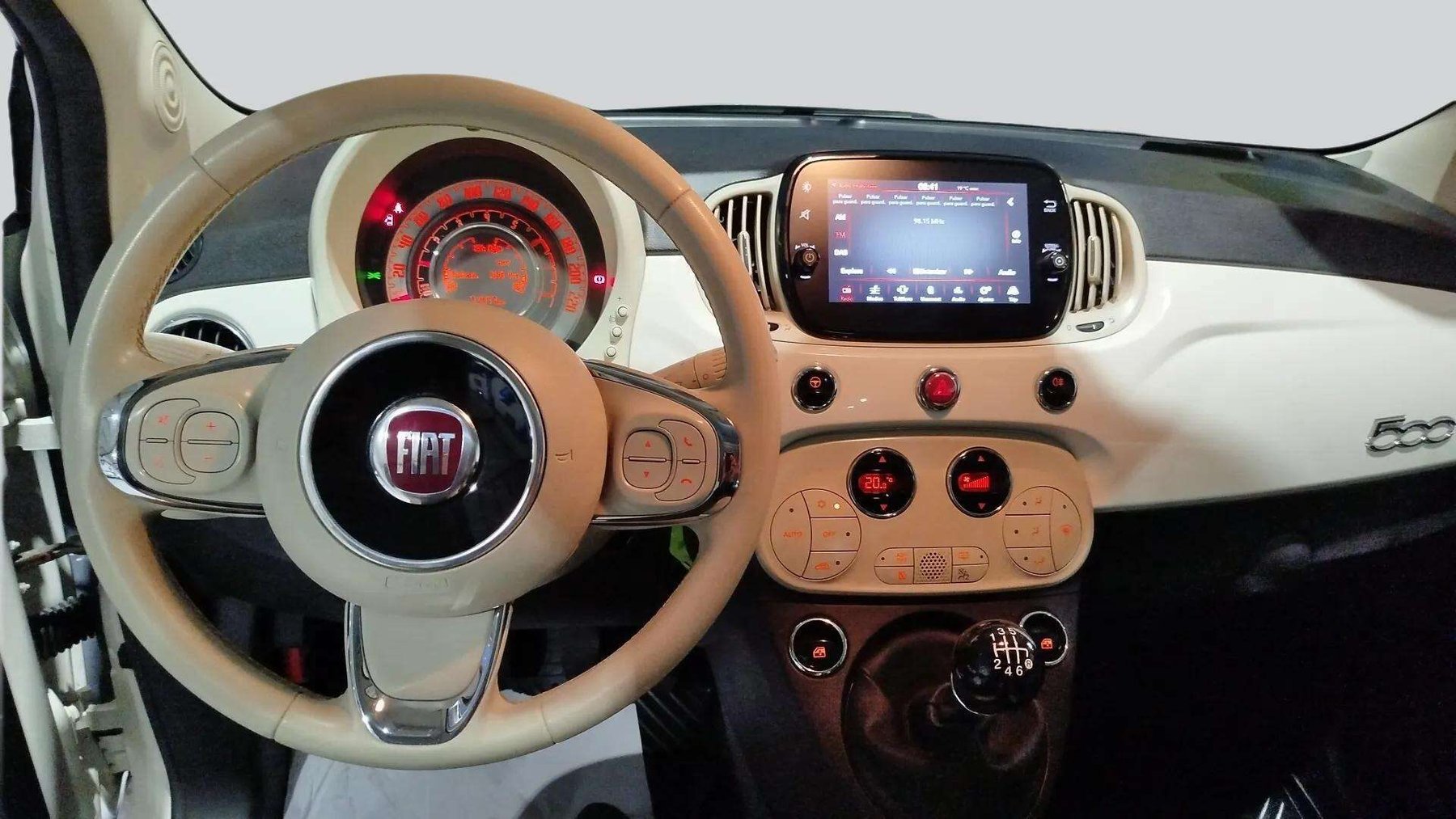 FIAT 500 DOLCEVITA HYBRID