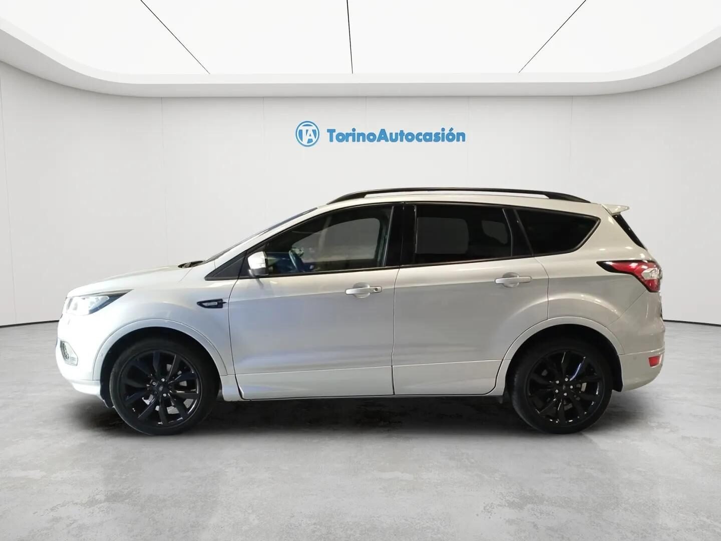 FORD KUGA ST LINE