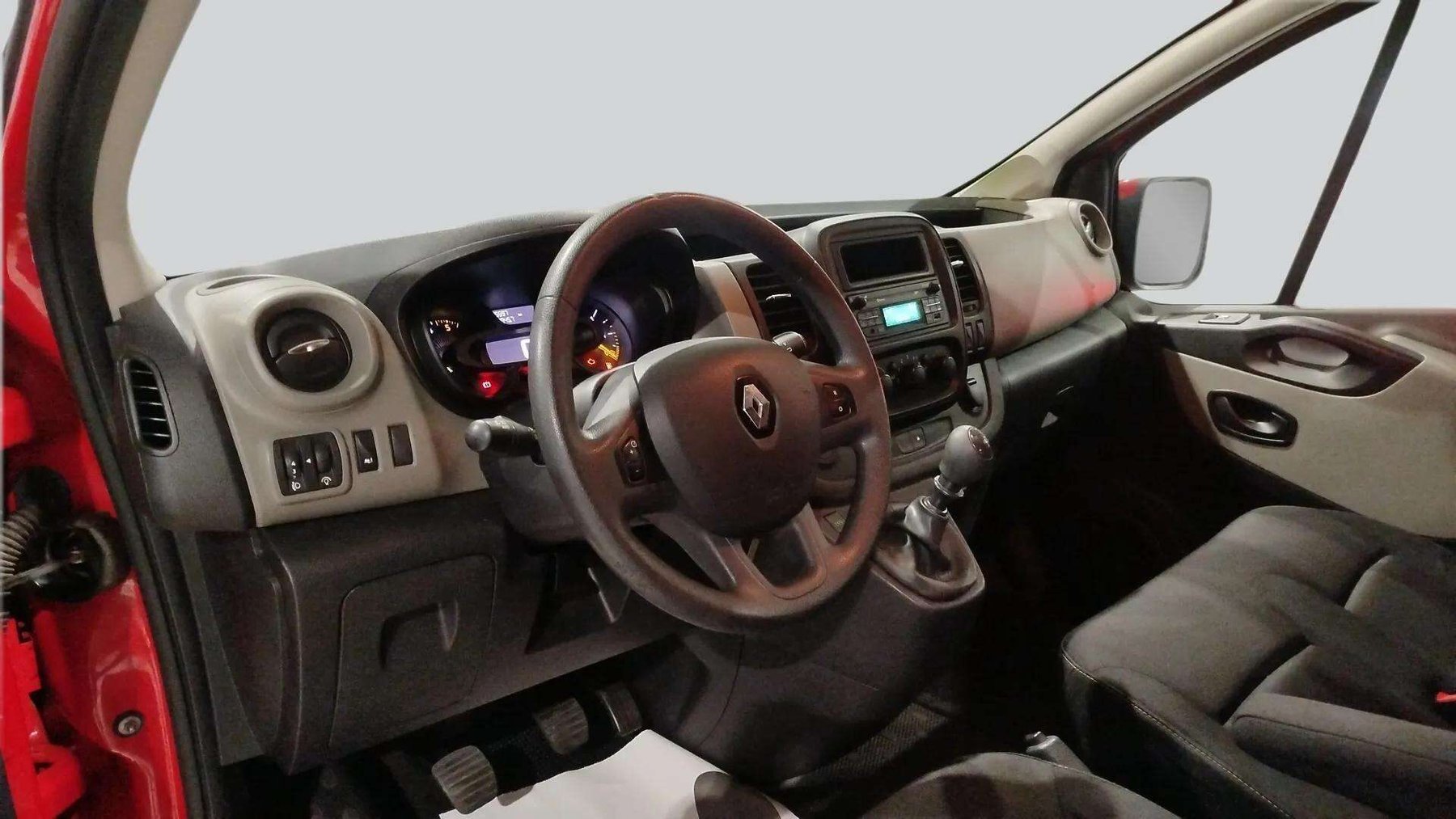 RENAULT TRAFIC COMBI