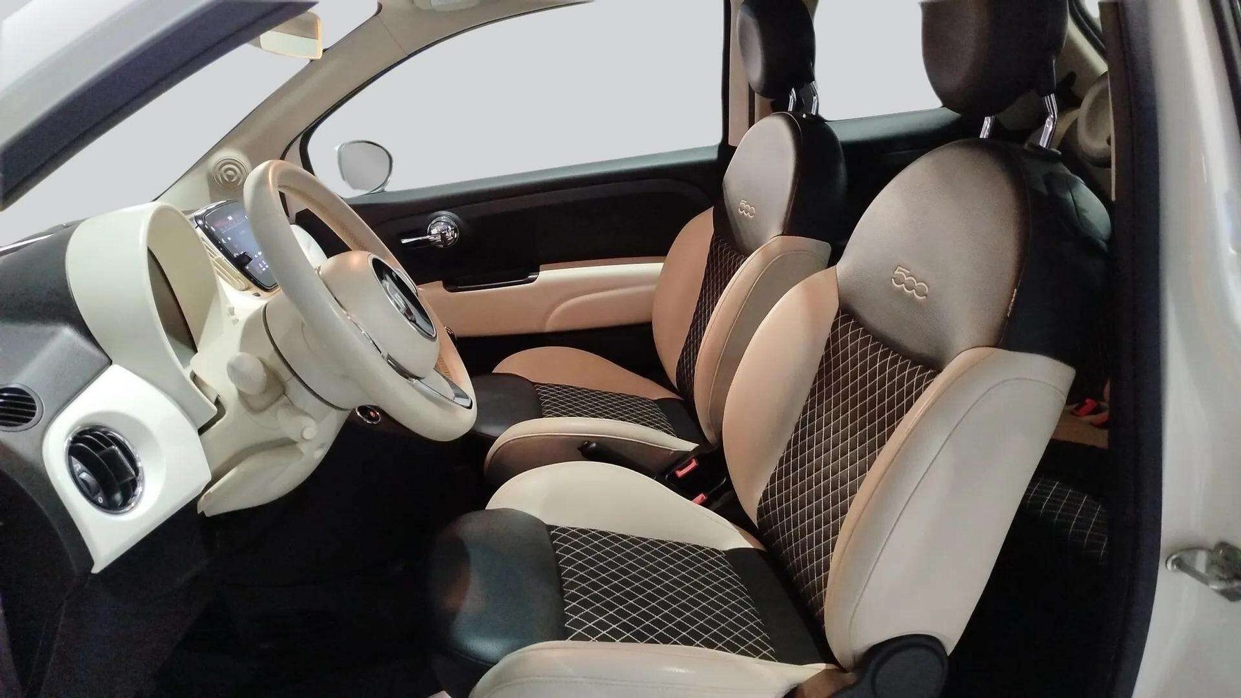 FIAT 500 DOLCEVITA HYBRID