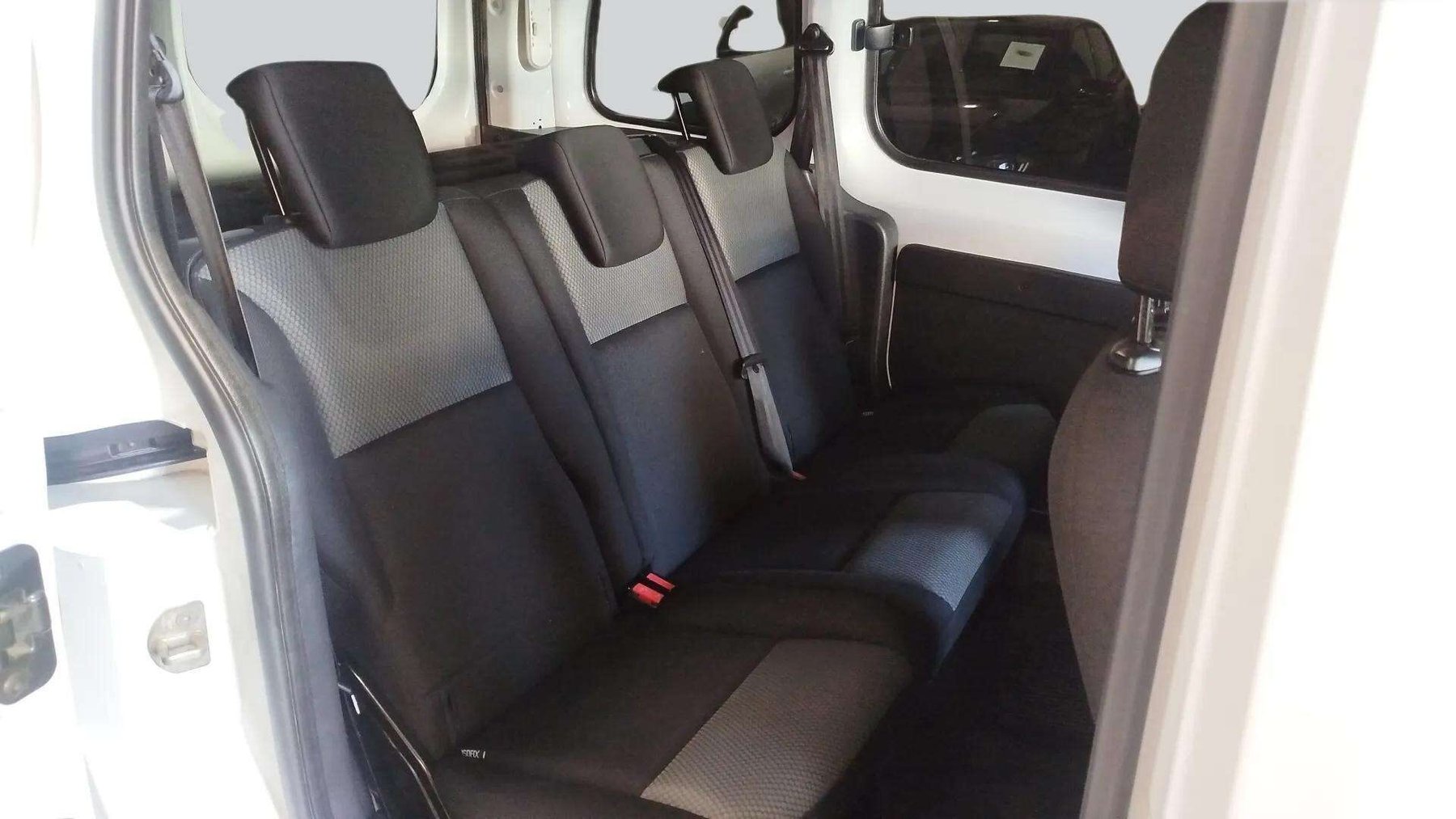 RENAULT KANGOO COMBI