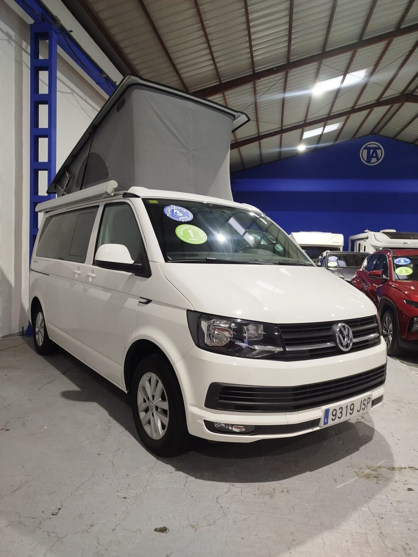 VOLKSWAGEN CALIFORNIA BEACH