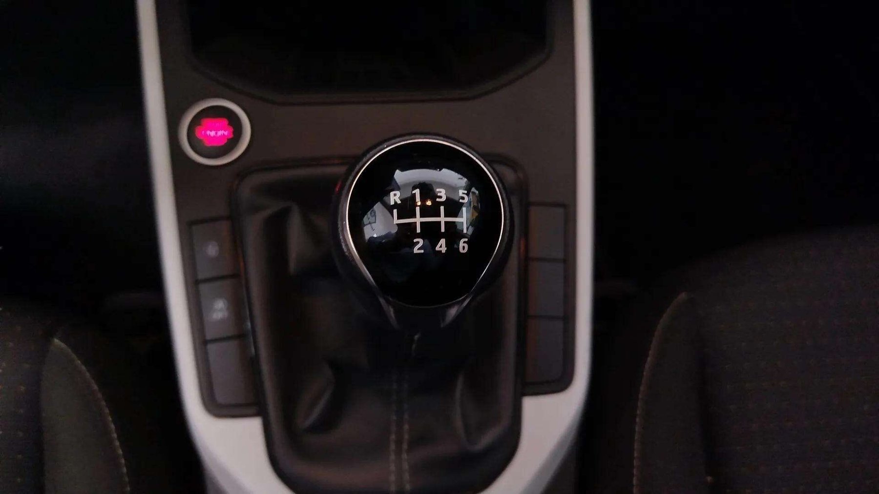 SEAT ARONA XPERIENCE