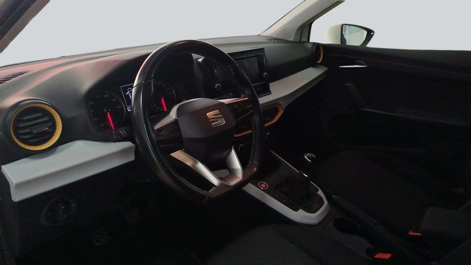 SEAT ARONA XPERIENCE