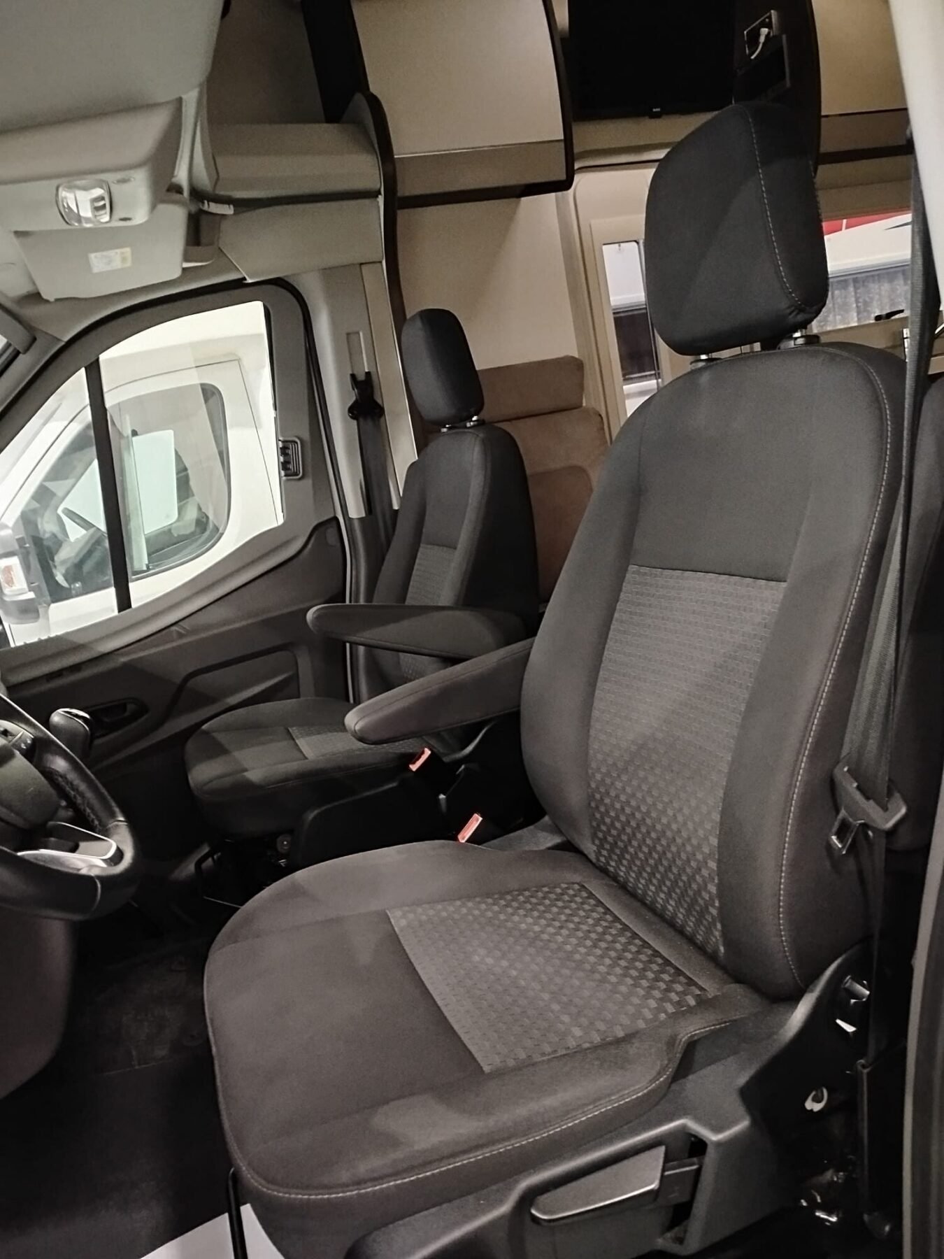 FORD TRANSIT BENIMAR 5 plazas