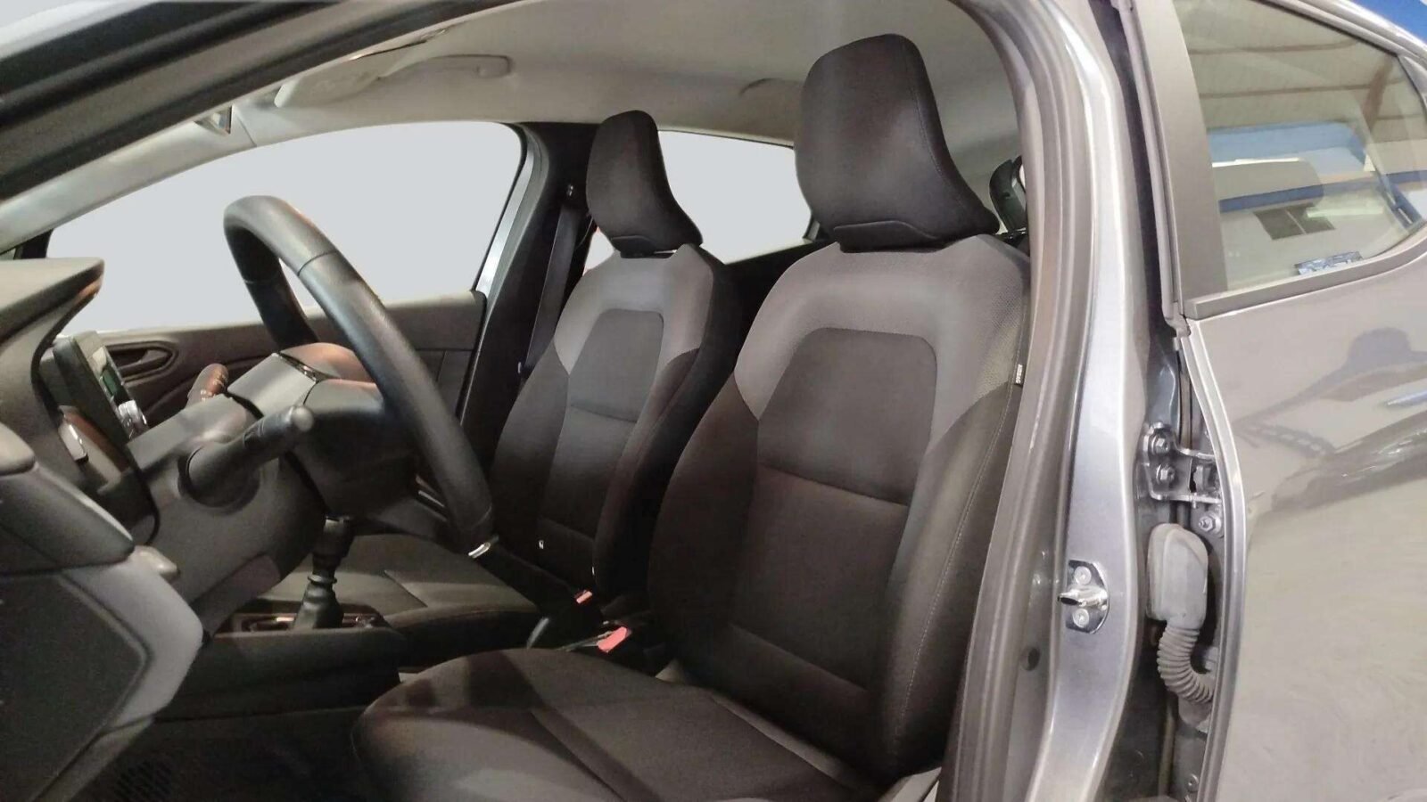 RENAULT CLIO BUSINESS
