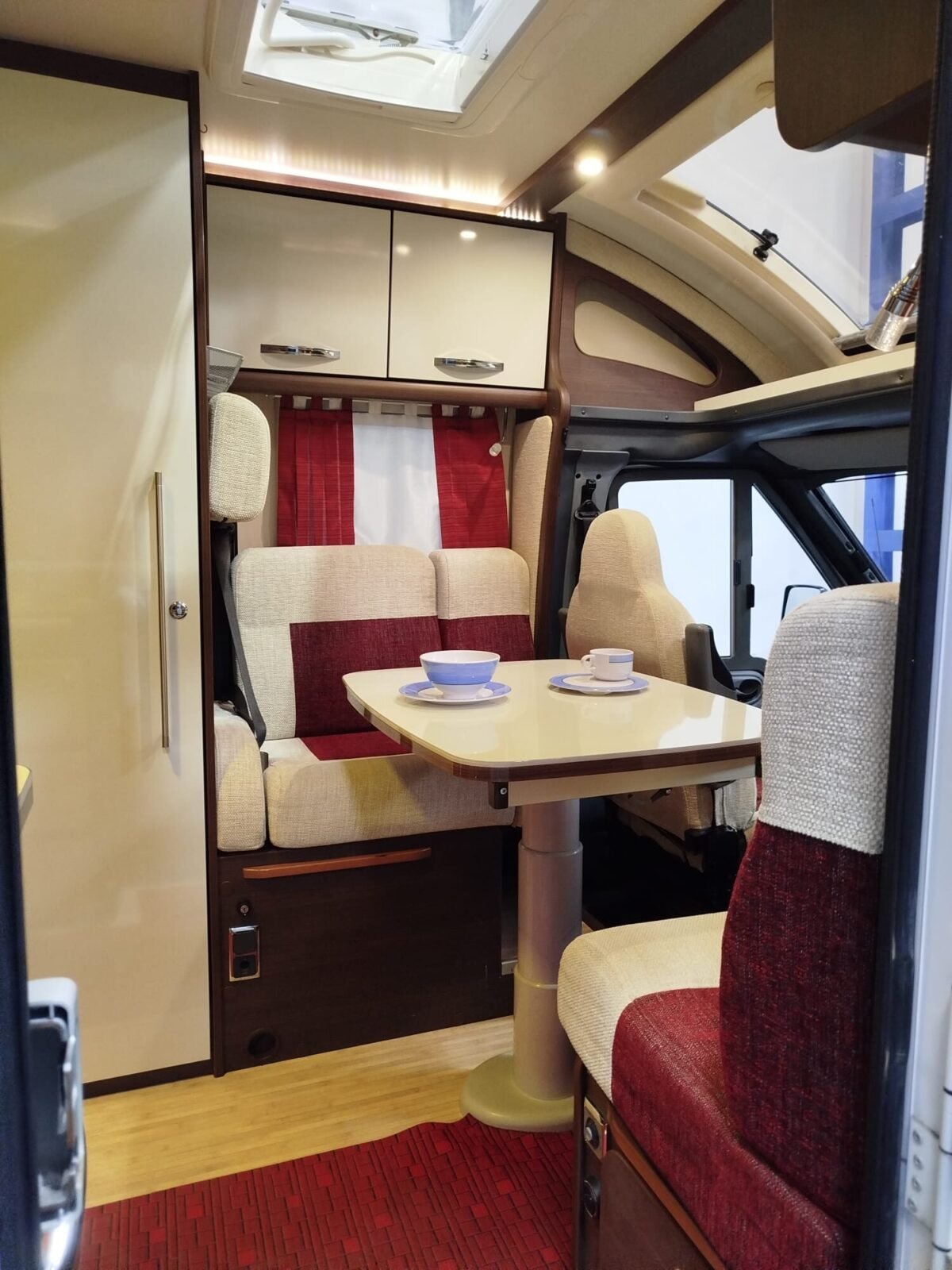 FORD TRANSIT BENIMAR 4 PLAZAS