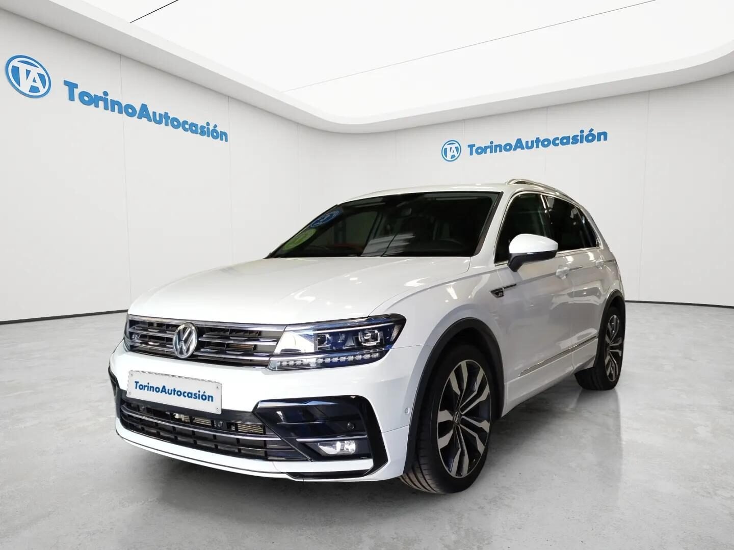 VOLKSWAGEN TIGUAN RLINE