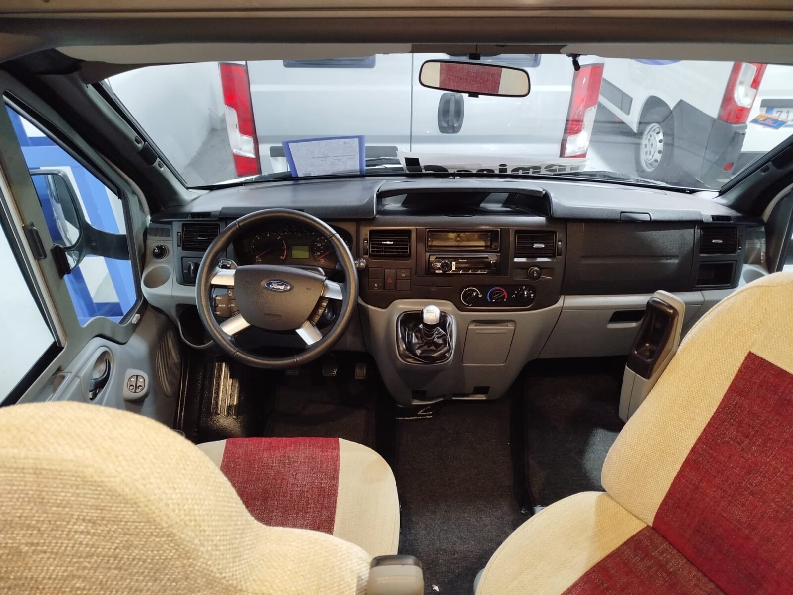 FORD TRANSIT BENIMAR 4 PLAZAS