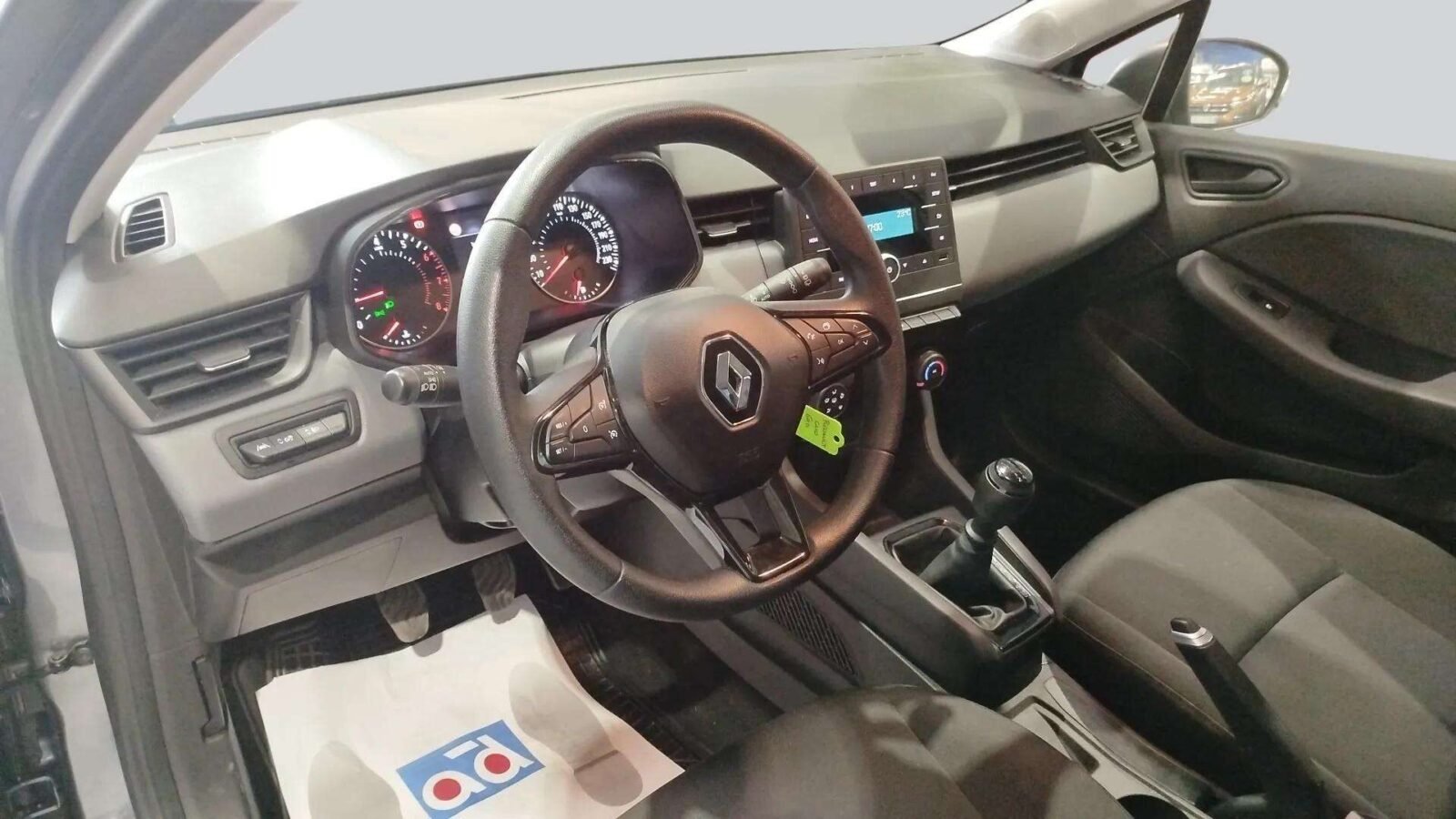 RENAULT CLIO BUSINESS