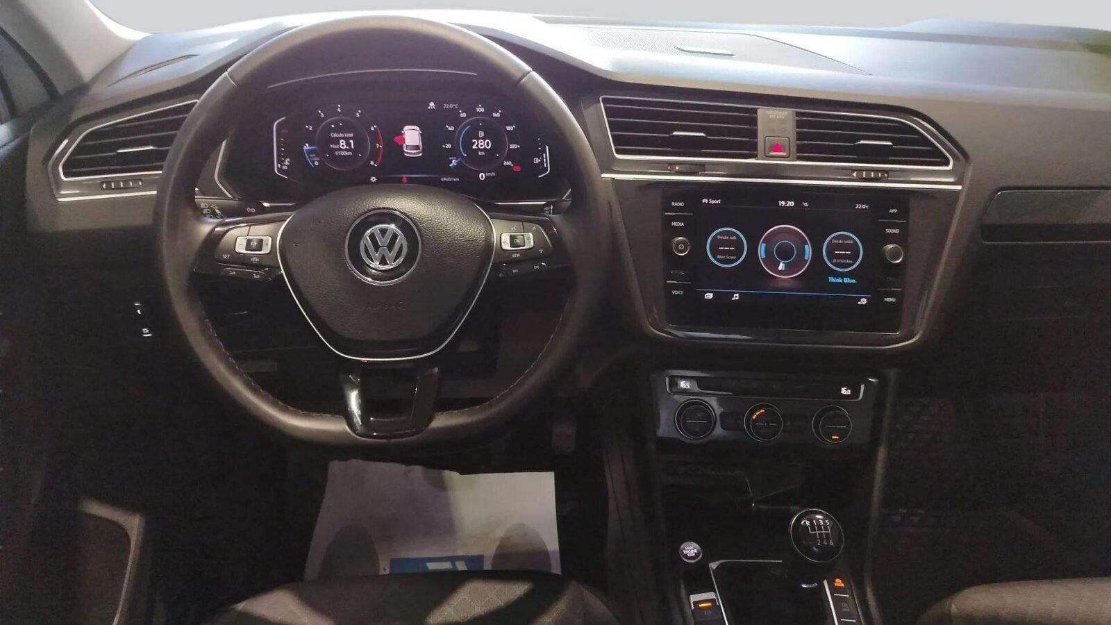 VOLKSWAGEN TIGUAN RLINE