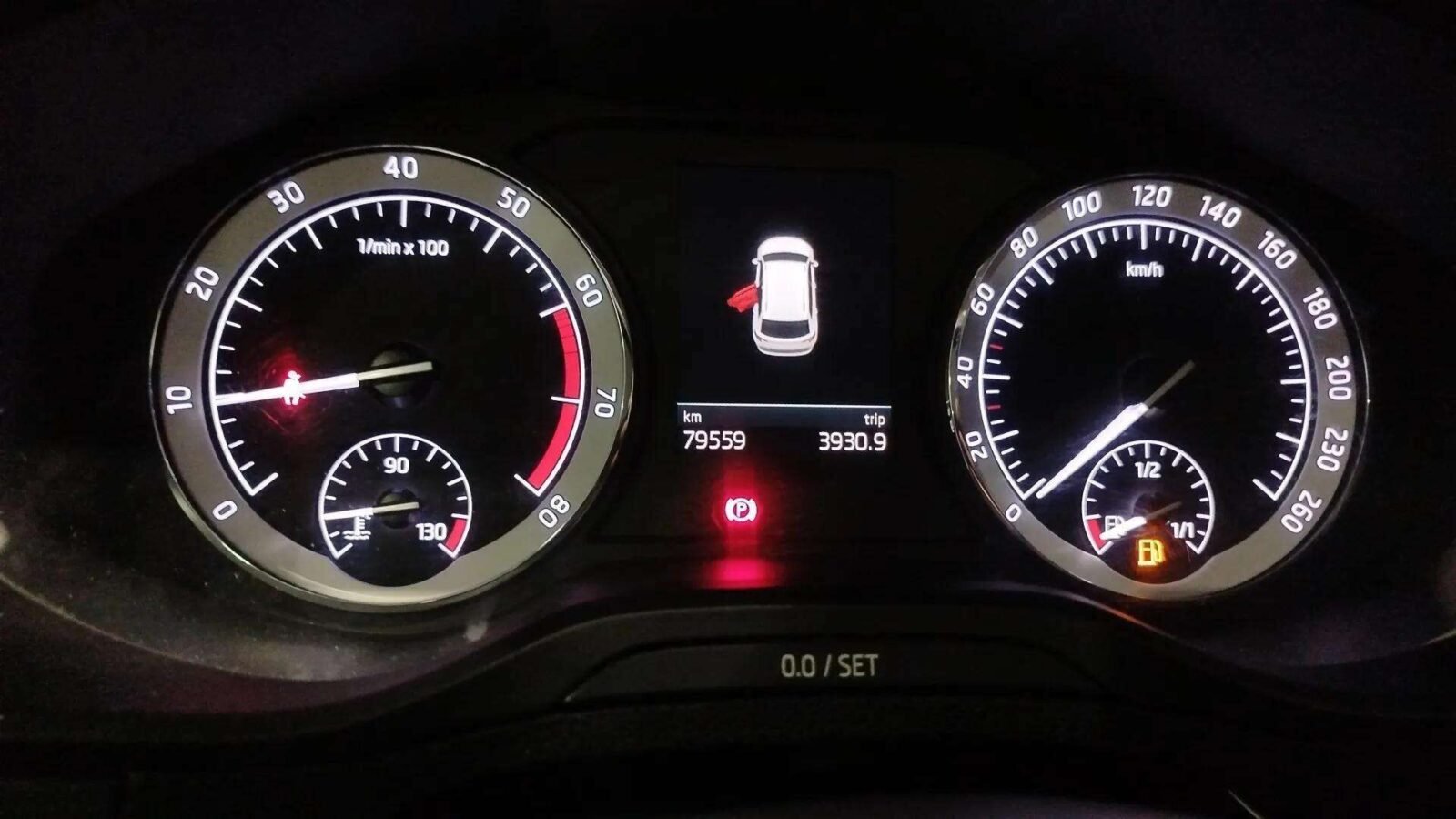 SKODA KAROQ AMBITION