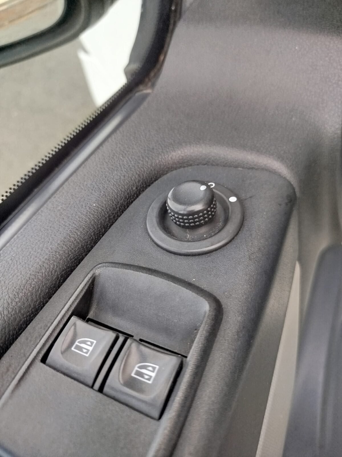 RENAULT TRAFIC CARGA