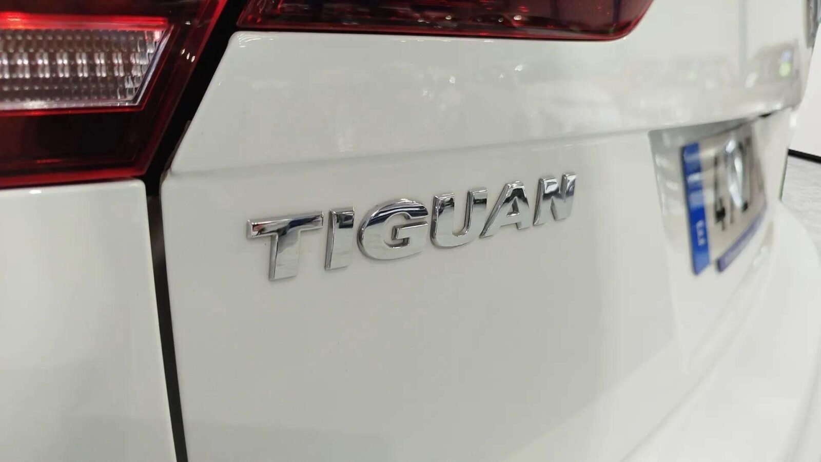 VOLKSWAGEN TIGUAN RLINE