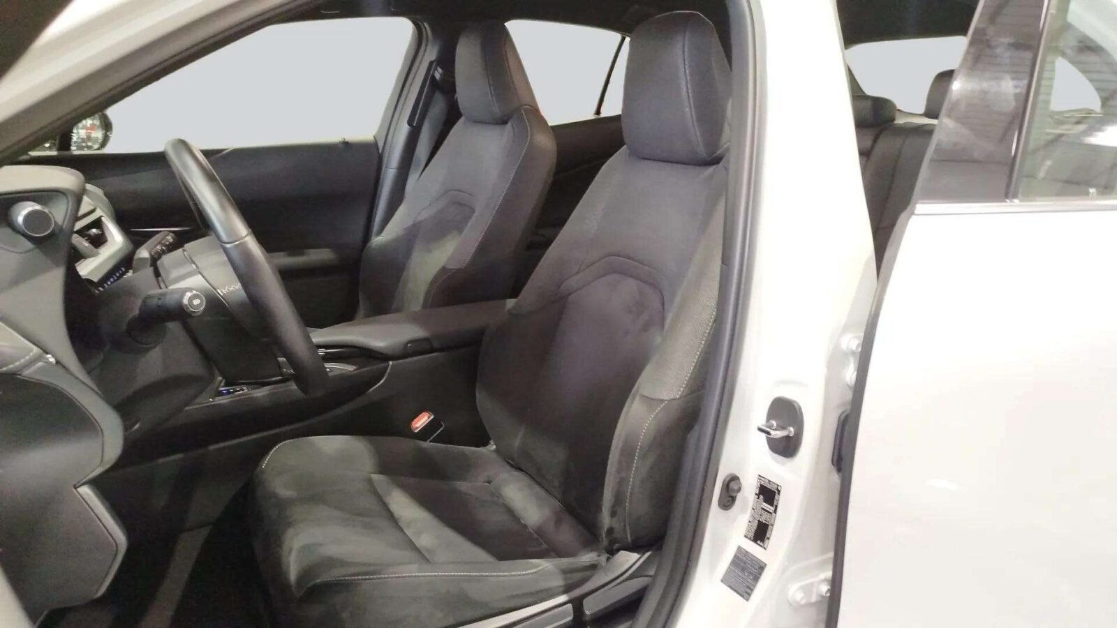 LEXUS EXECUTIVE