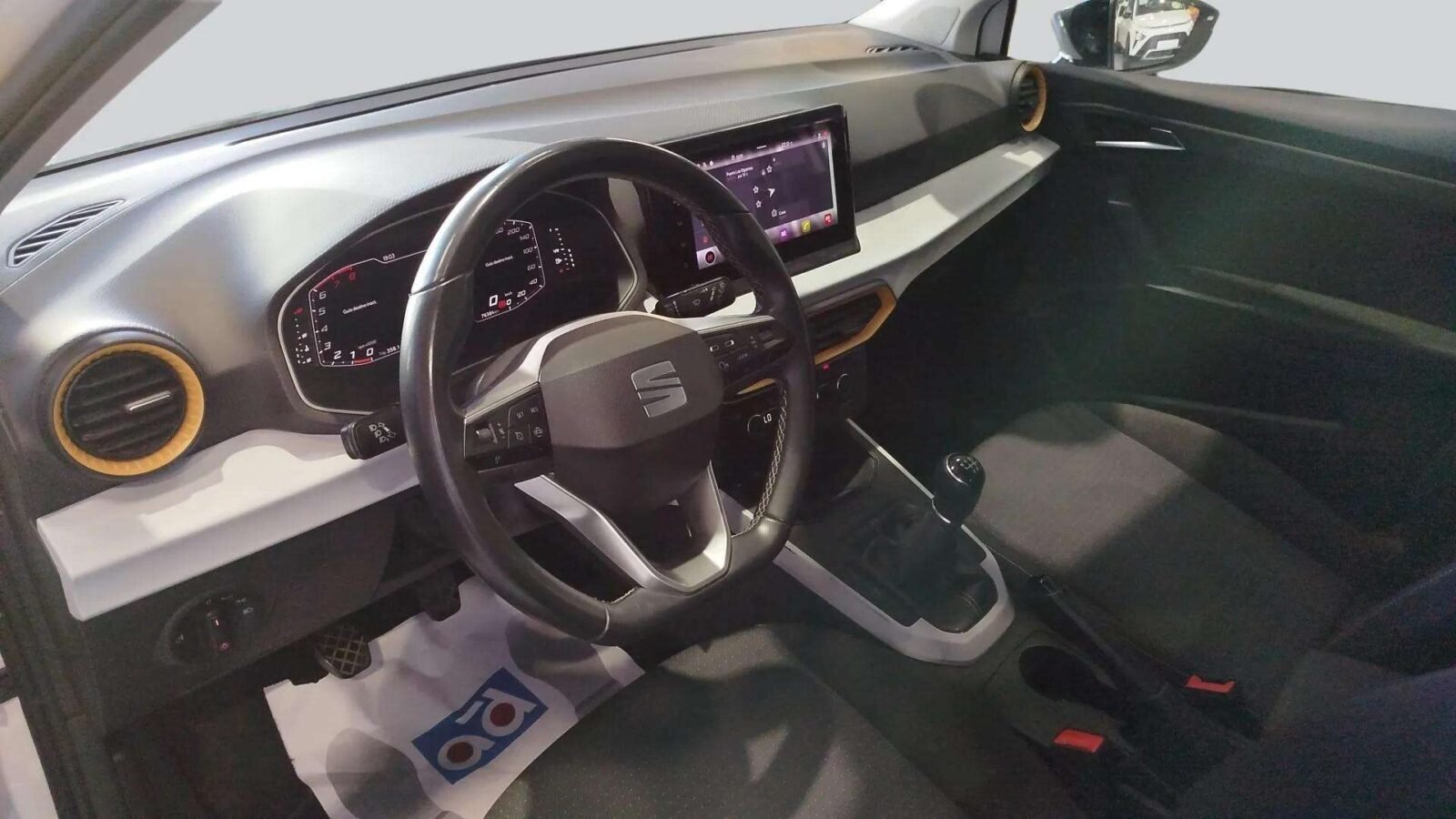 SEAT ARONA XPERIENCE