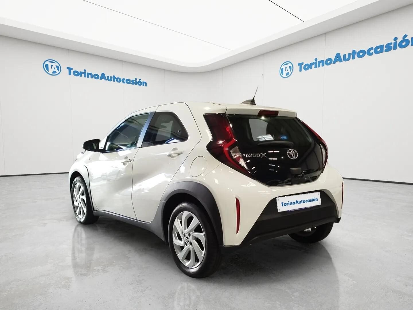 TOYOTA AYGO X ACTIVE
