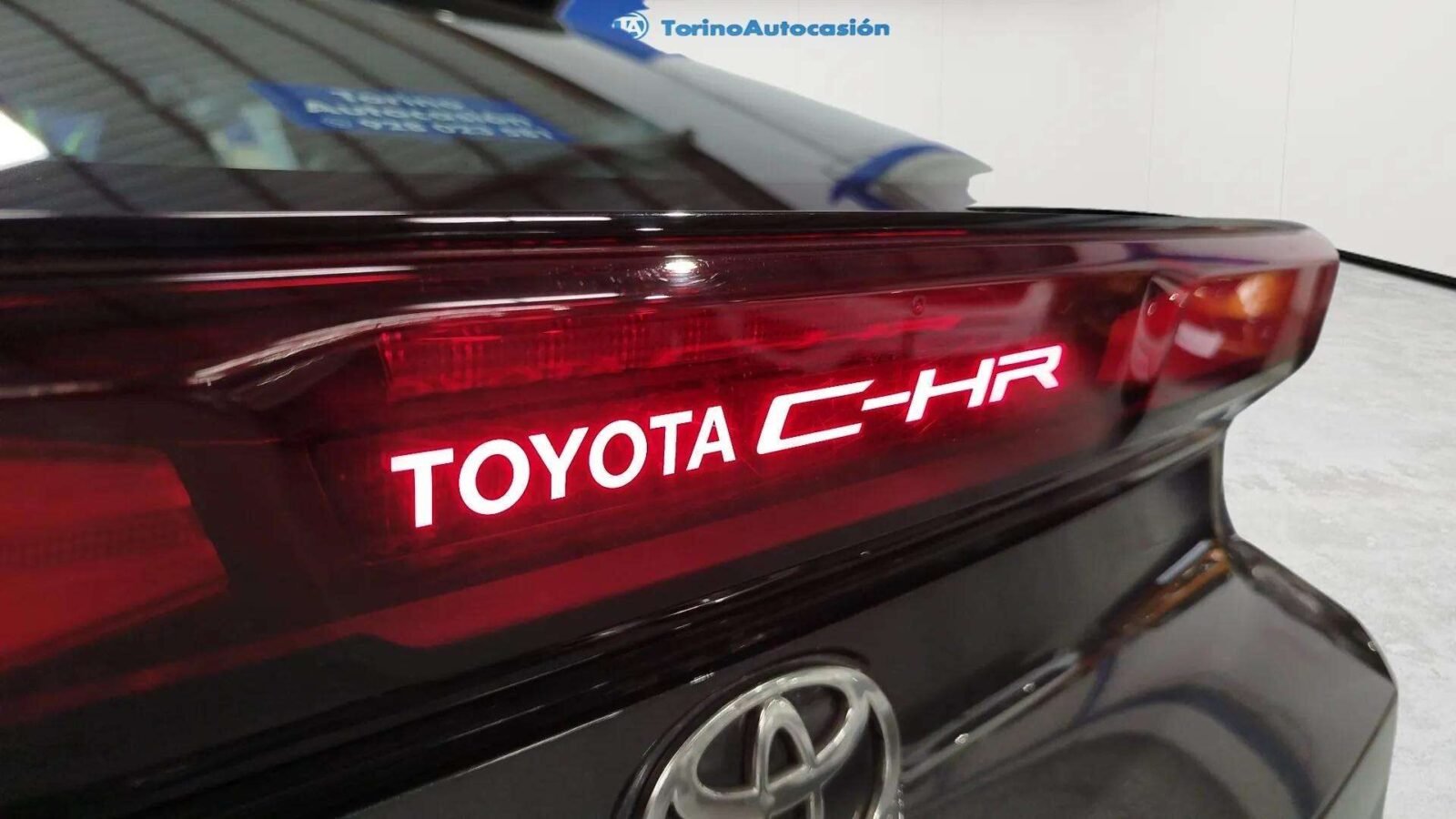 TOYOTA C-HR ACTIVE